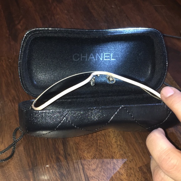 Chanel glasses - Picture 5 of 6